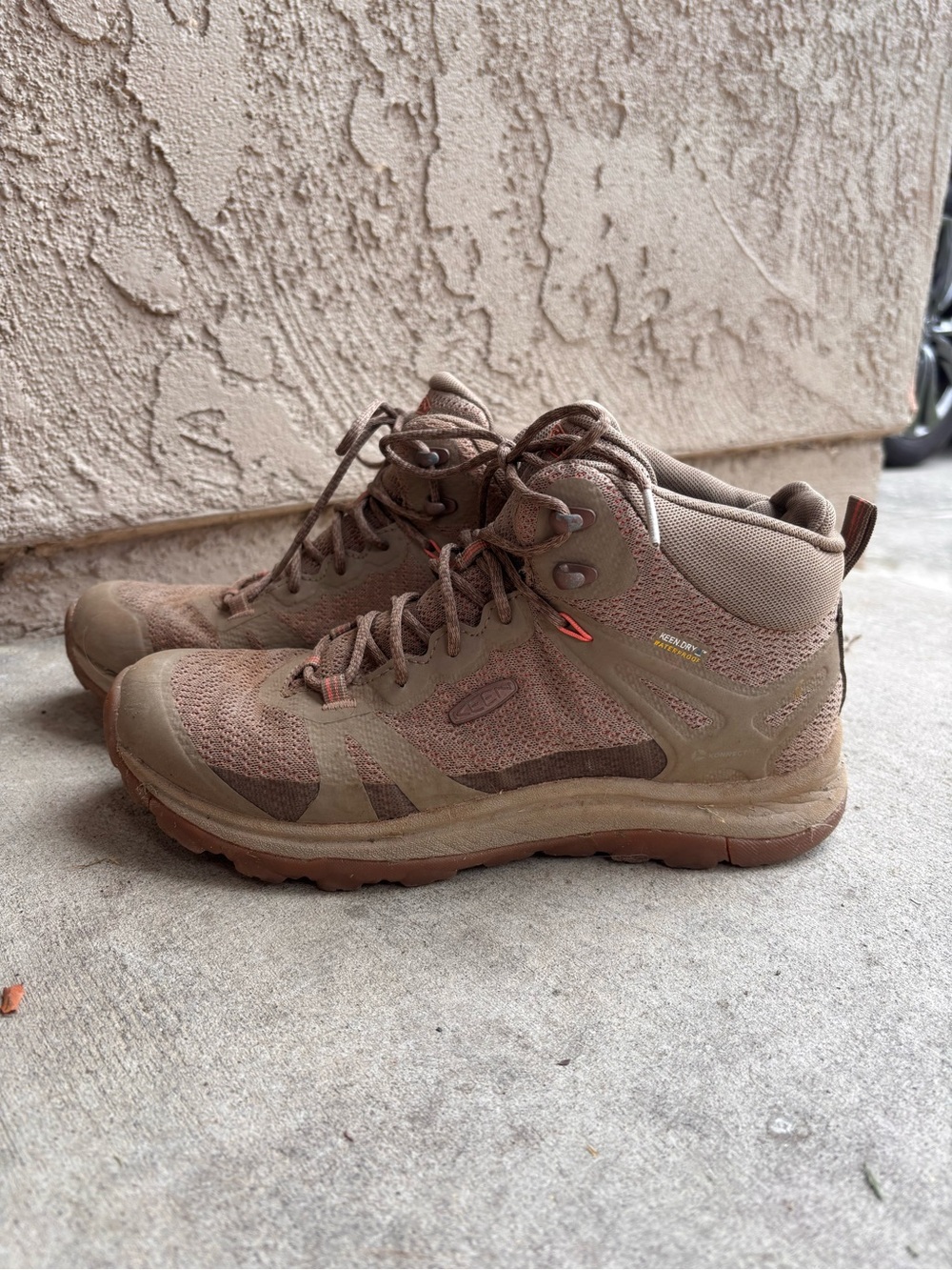 Keen Waterproof Women's Taupe and Dark Brown Lace-Up Hiking Boot- Terradora II - Picture 2 of 2